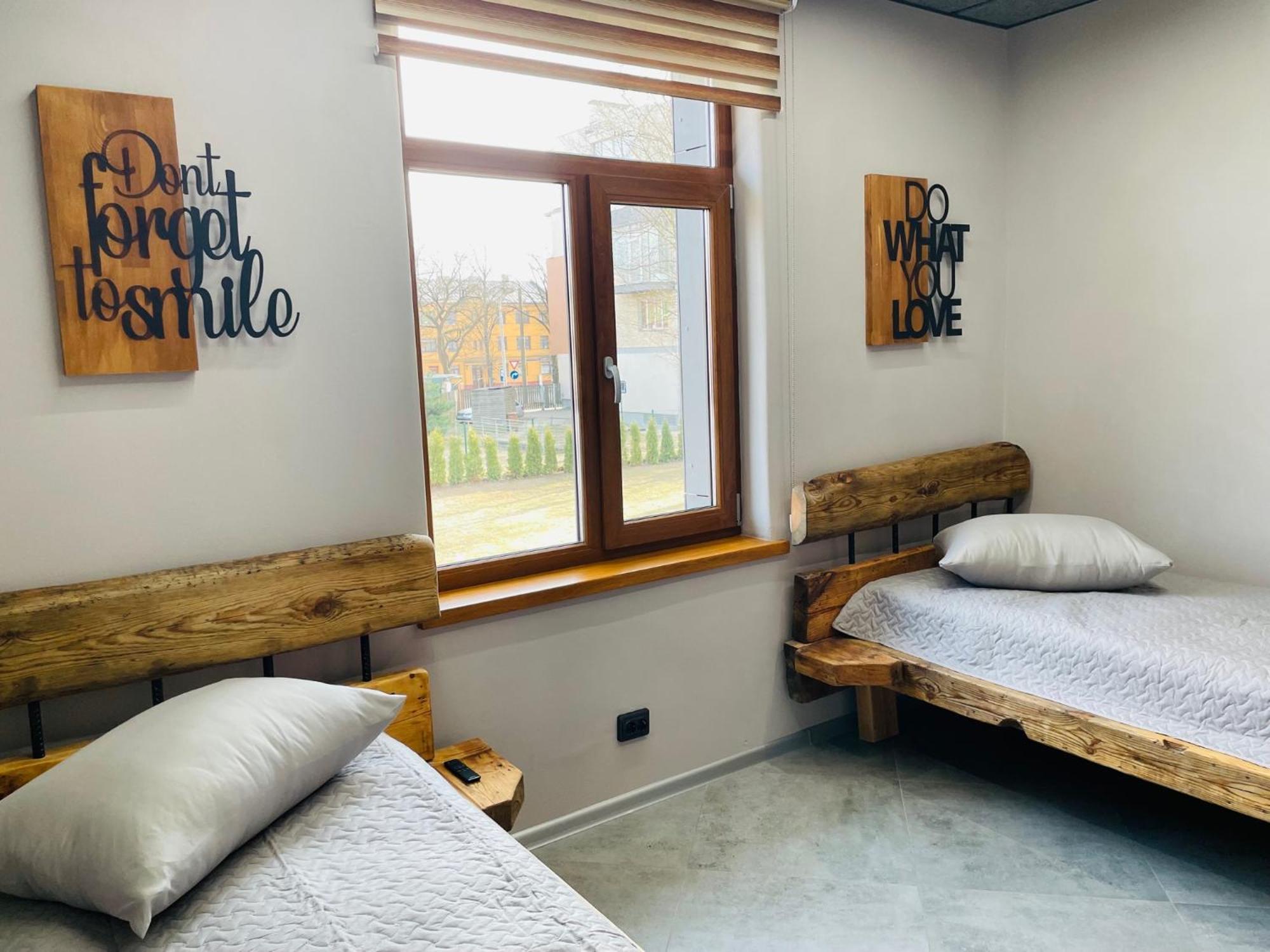 Brivibas - West / East, Free Privat Parking, Free Wifi, Self Check-in Apartment Riga